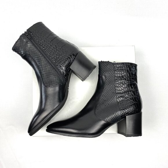 Andre Assous Miranda Black Snake Leather Almond Toe Block Heel Bootie 8 - Picture 1 of 11